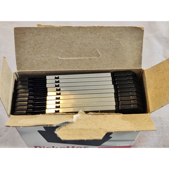 9 Imation 3.5" Floppy Disks Diskettes 10 Pack IBM Format 1.44MB  2HD Open Box - Picture 2 of 3